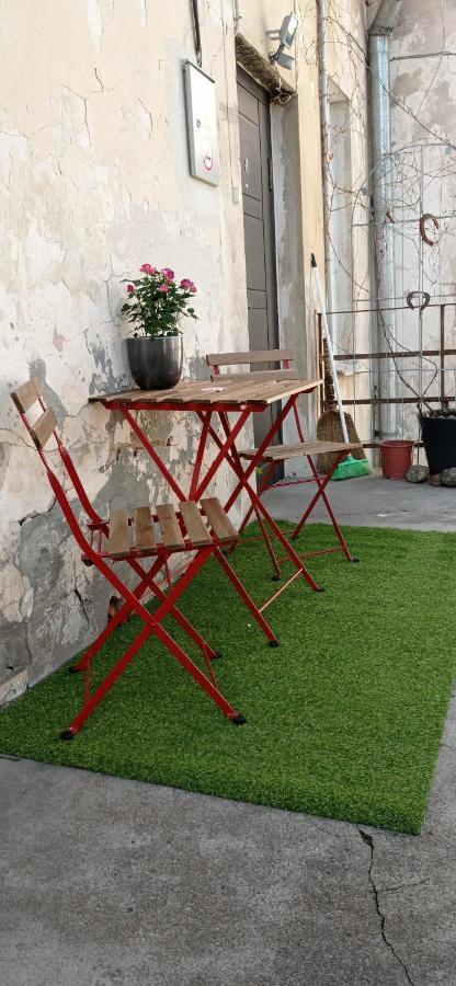 Cozy Studio And Standard Apartments In The Heart Of Oldtown Vilnius Ngoại thất bức ảnh
