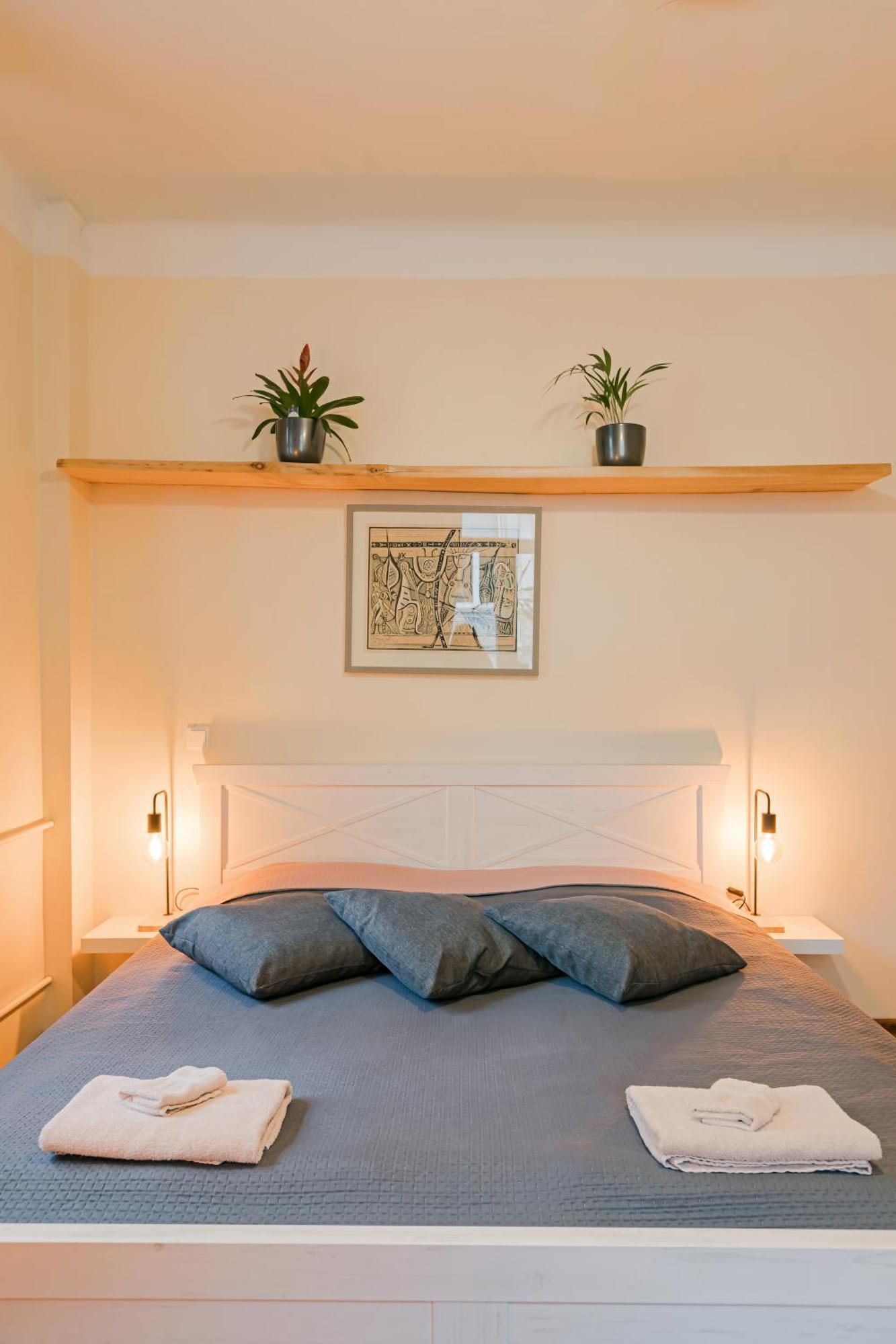 Cozy Studio And Standard Apartments In The Heart Of Oldtown Vilnius Ngoại thất bức ảnh